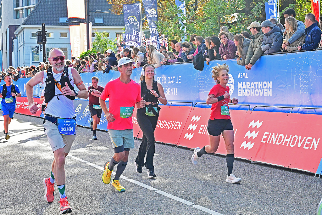 John Kraijenbrink - The Running Dutchman - running the Eindhoven Marathon